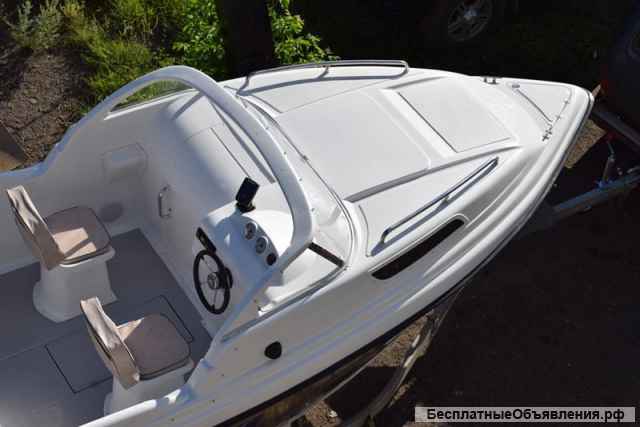 Катер (лодку) Неман-550 комбинированный