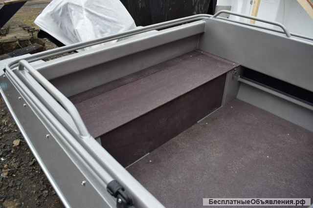 Лодку (катер) Неман-500