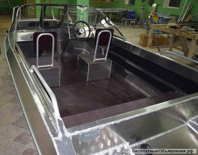 Лодку (катер) Неман-500 DC (без покраски)