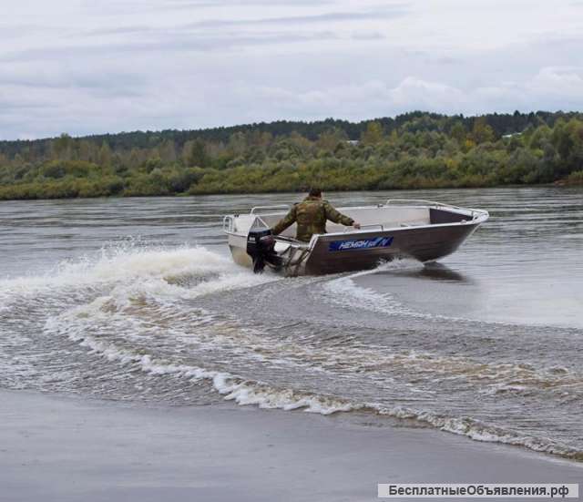 Лодку (катер) Неман-500 Р