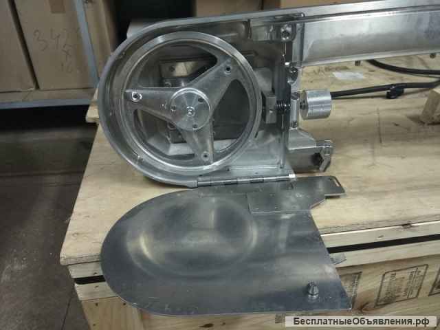 Пила для распиловки на полутуши ленточная Buster 6E