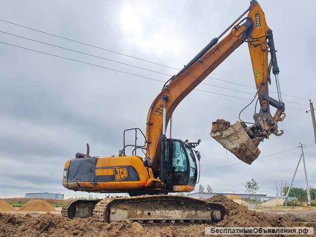 JCB JS 240 NC б/у экскаватор гусеничный (3 ковша)