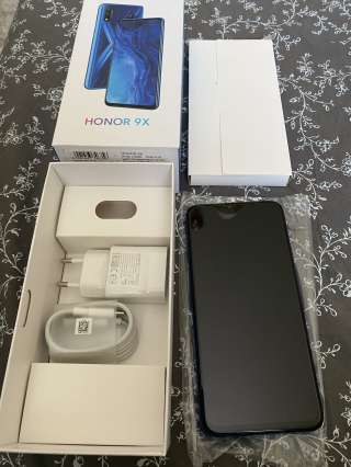 Телефон Honor 9x