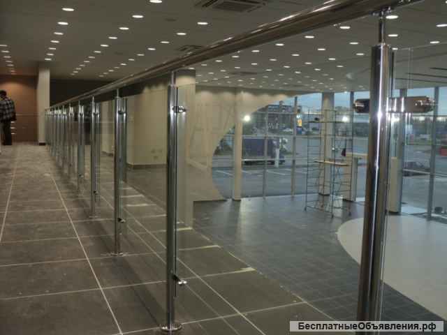 Стеклянные и цельностеклянные ограждения для лестниц, балконов, атриумов, парапетов