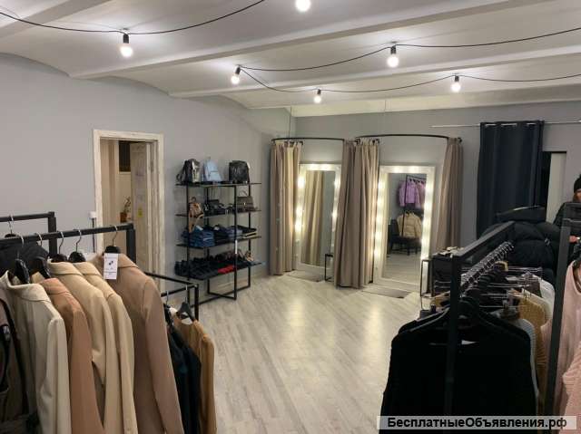 Раскрученный Шоурум женской одежды в шаге от метро