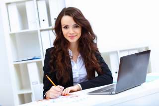 Менеджер по поиску клиентов