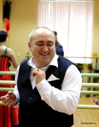 Ведущий, тамада Дмитрий на свадьбу, юбилей в Москве и МО