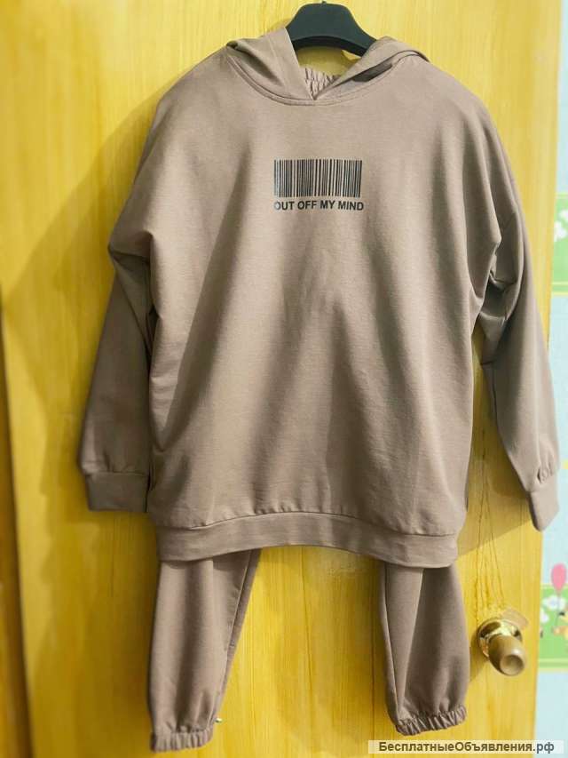 Спортивный костюм ELARDIS новый