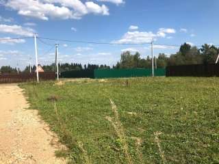 Участок под коммерцию, торговлю, магазин