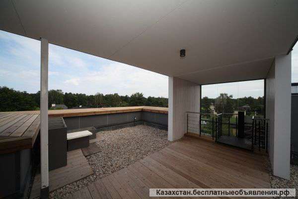 Квартира на сторону моря, с прекрасным видом из террасы на крыше