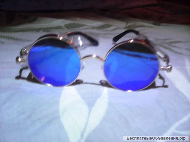 Очки солнцезащитные