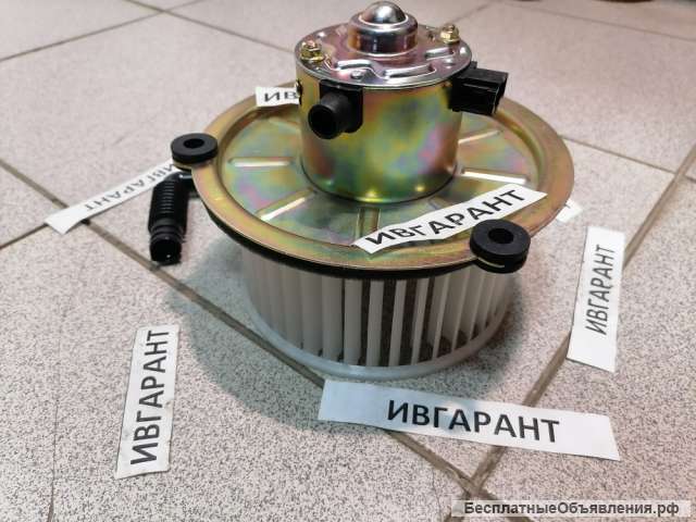 4391755 Мотор отопителя Hitachi 4391755