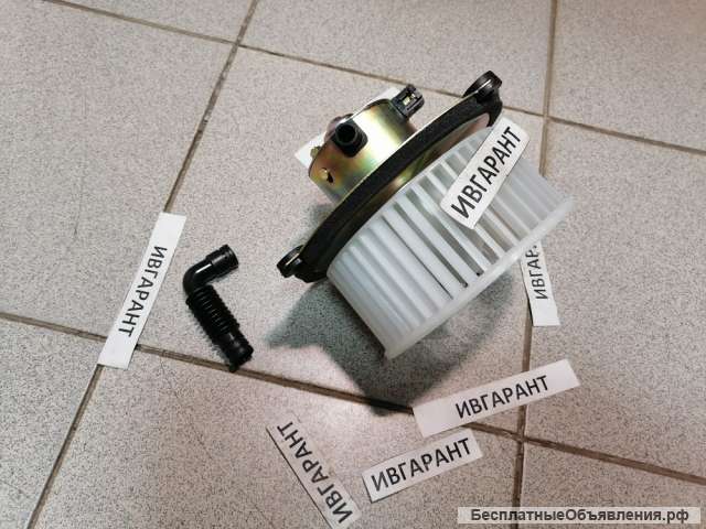 4370266 Мотор отопителя Hitachi 4370266