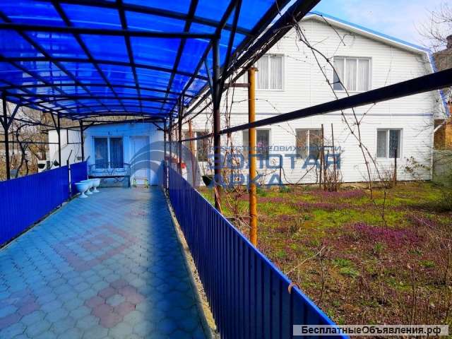 Прекрасный 4 комнатный дом. в ст. Варениковской. Общая площадь 131 кв.м