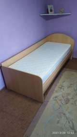 Кровать с матрасом 2 шт