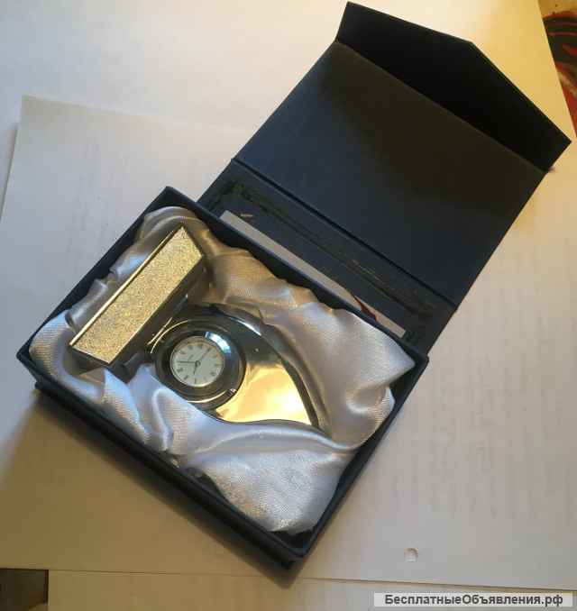 Часы настольные сувенирные (Вьетнам)