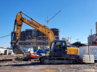 Hyundai R210-7 б/у экскаватор гусеничный 2011 года