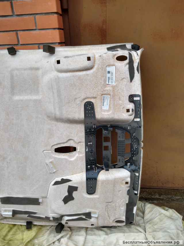 Обшивка потолка Форд Куга 2. Ford Kuga 2. Обивка.