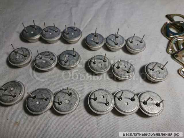 Транзисторы ГТ703Д Новые 18 штук