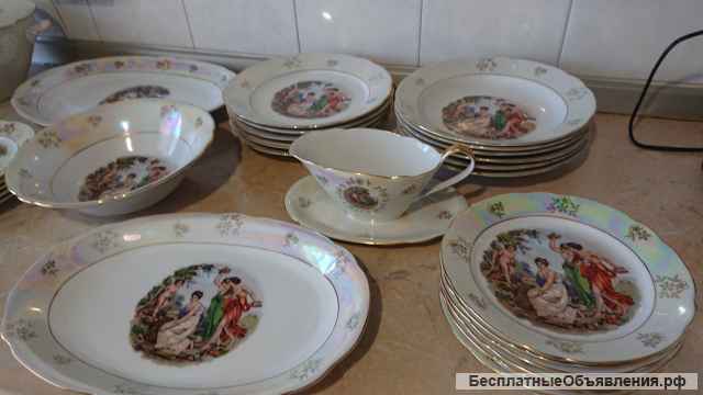 Столовый сервиз Мадонна KAHLA - GDR (Германия)