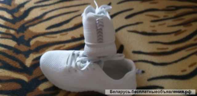 Кроссовки белые, Китай, р.36
