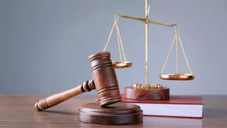 Адвокат, Юрист