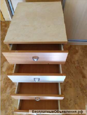 Отличную качественную тумбочку всего