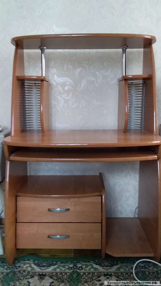 Компьютерный столик