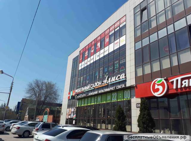 Первый этаж 410 кв.м. в торговом центре на Стачках