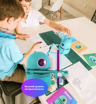 Робот художник