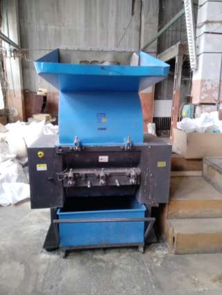 Дробилка НSS 800, Погрузчик Comatsu, Система охлаждения, Термопластавтомат, Водоохладитель