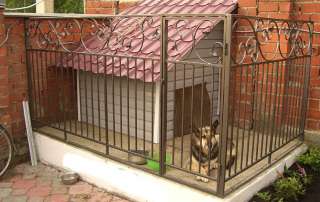Металлические кованые вольеры для собак в Тюмени
