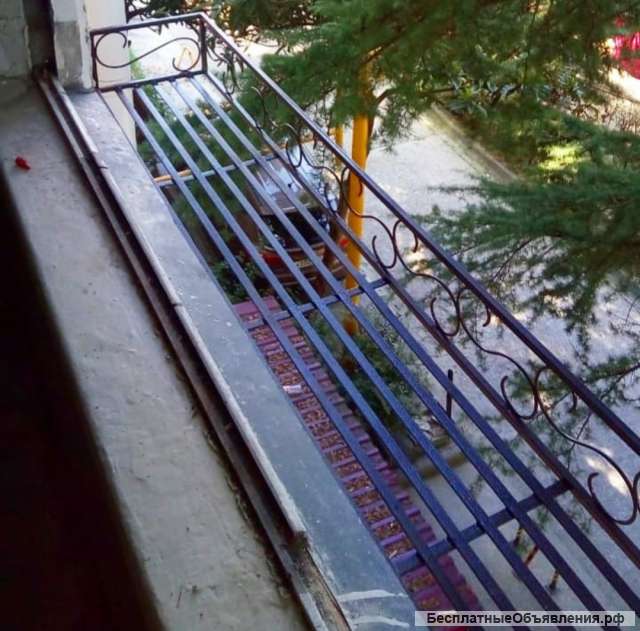 Оконные цветочницы в Сочи