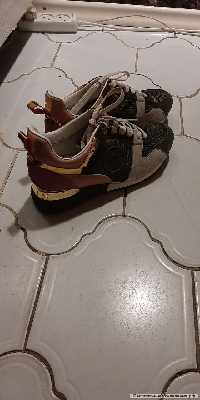 Женские новые кроссовки LOUIS VUITTON