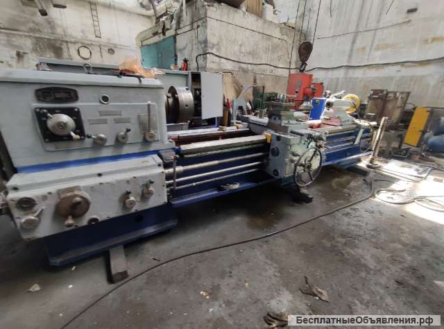 Токарный станок 1М63