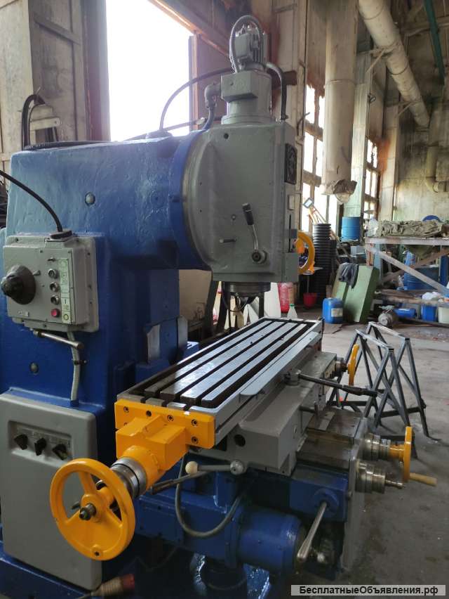Фрезерный 6Р12 станок