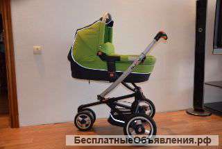 Коляска три в одном