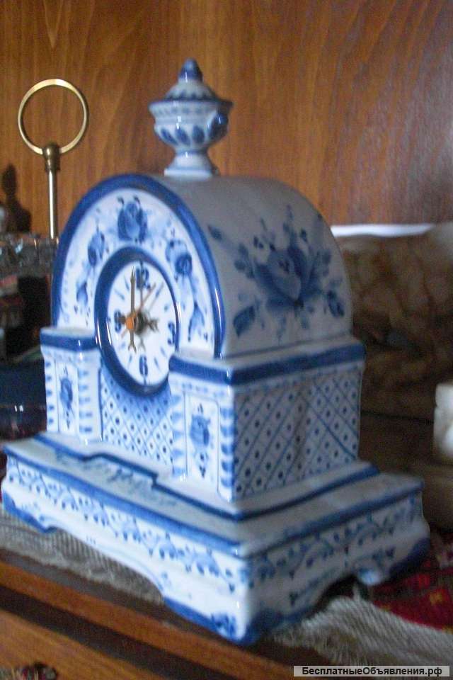Гжель часы