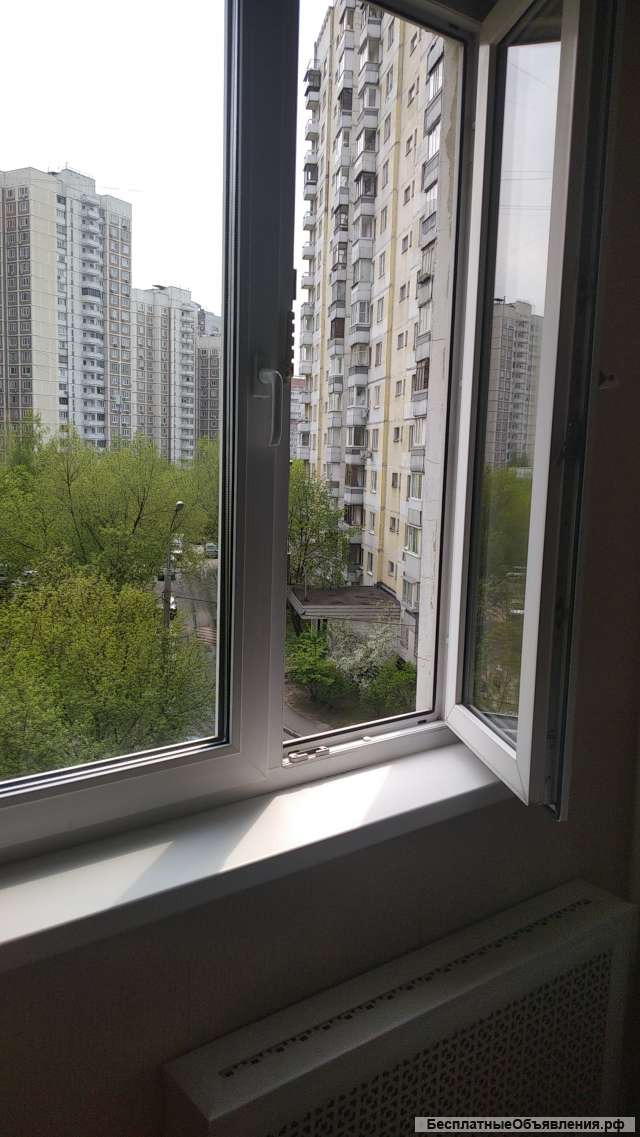 Мойка витрин, окон, рекламных конструкций