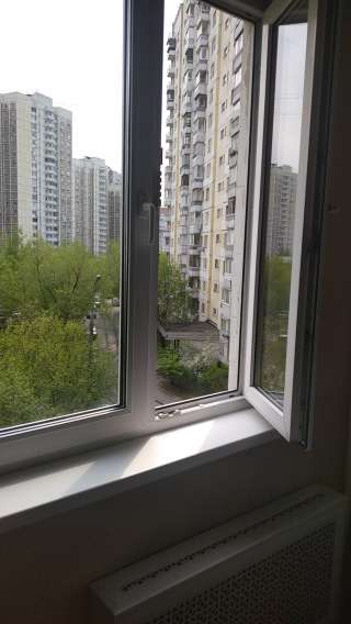 Мойка витрин, окон, рекламных конструкций