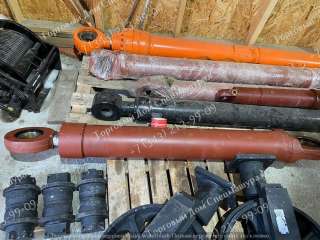 Гидроцилиндр ковша для экскаватора ЭО-5126 УВЗ