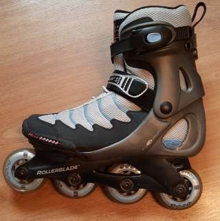 Роликовые коньки Rollerblade