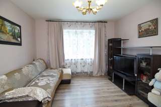 Дом 240 кв.м. с ремонтом и 4 спальнями