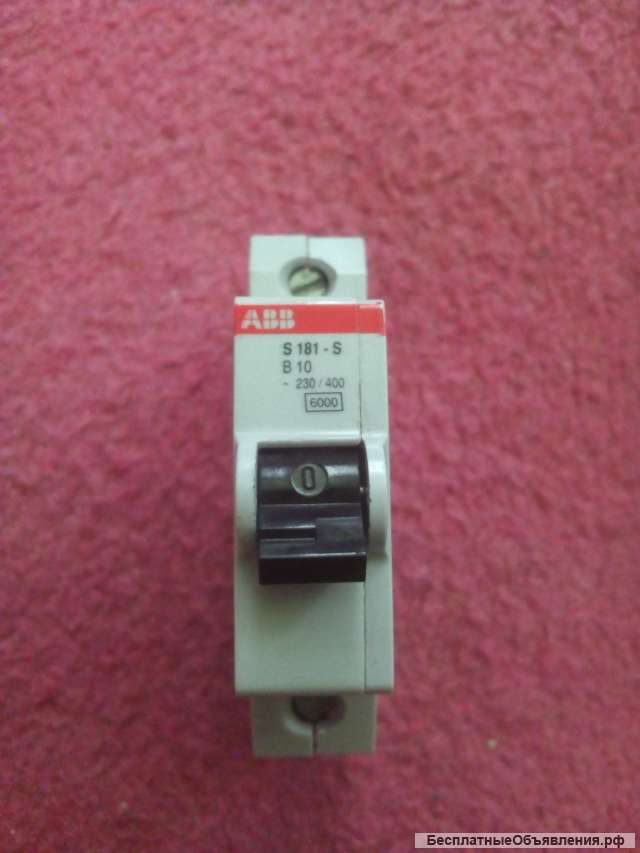 Автоматический выключатель (предохранитель) 10А