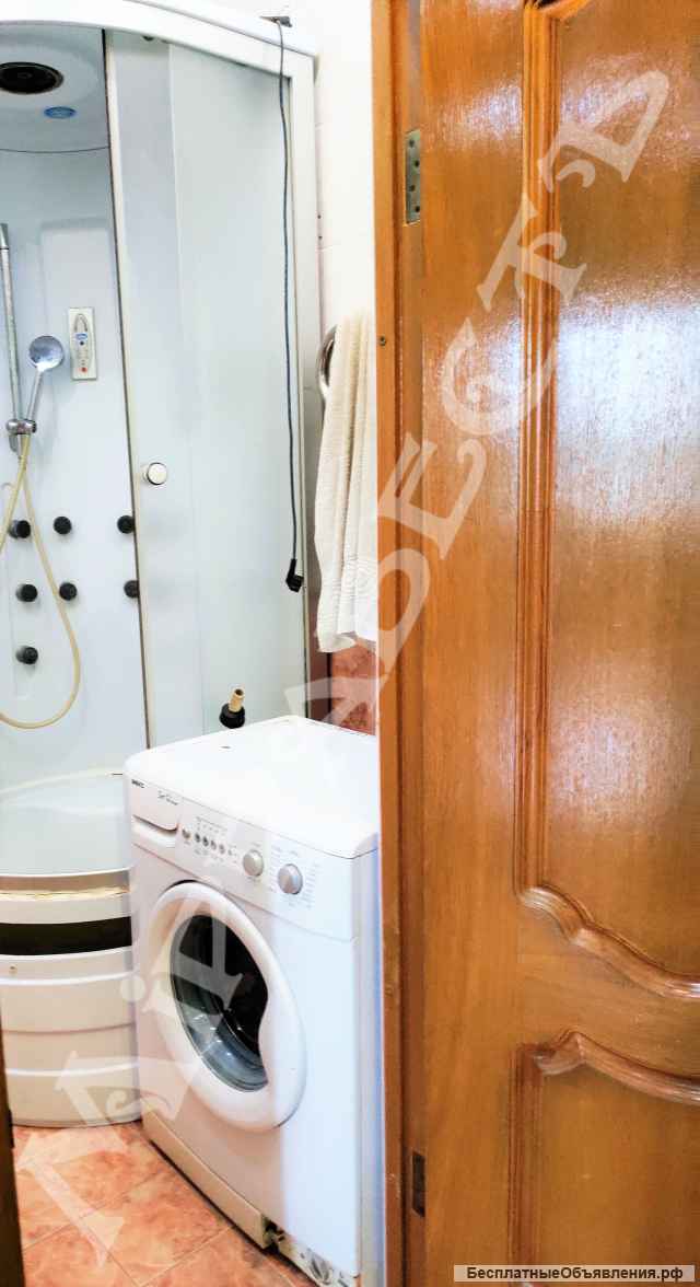 3 комн. кв-ру, Чкалова, Вятская, 4/4ирп; 80/50/12 Цена 4300000