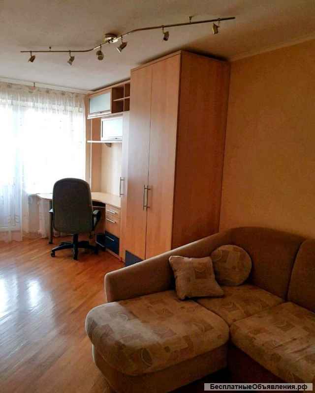 Сдаю 2к.кв. пр. Чехова 13/14кирп. 60м. ремонт