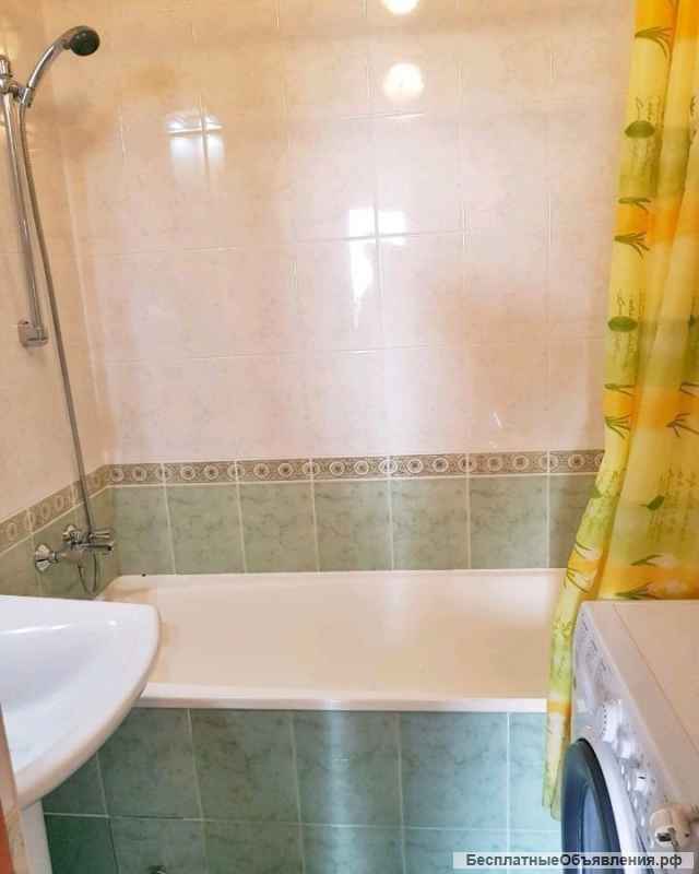Сдаю 2к.кв. пр. Чехова 13/14кирп. 60м. ремонт