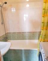 Сдаю 2к.кв. пр. Чехова 13/14кирп. 60м. ремонт