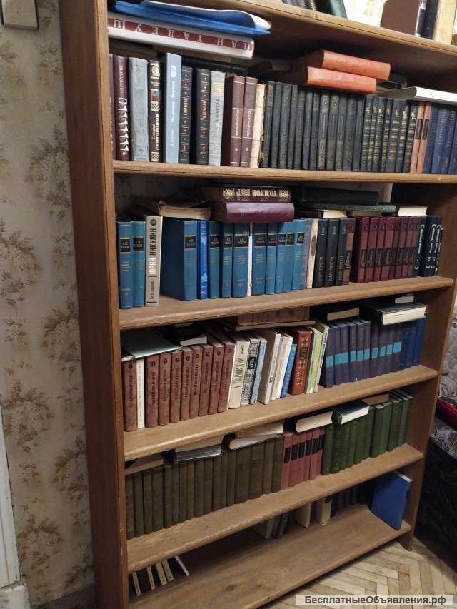 Стеллаж книжный