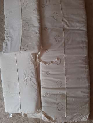 Бортики на детскую кроватку